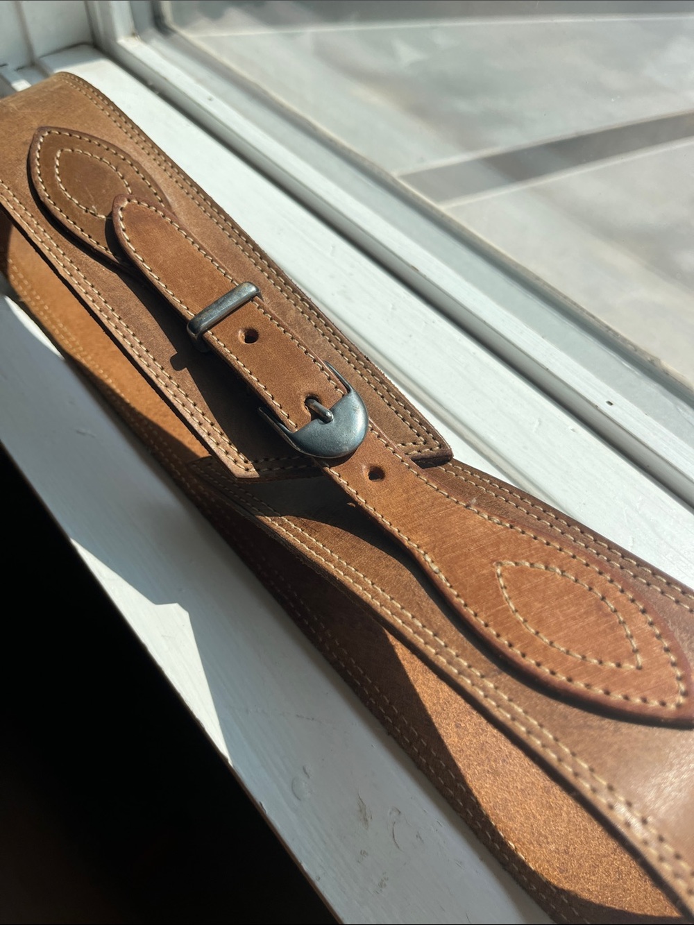 Banana Republic Vintage 80’s  Wide Brown Leather Waist Belt with Silver Buckle - Picture 4 of 9